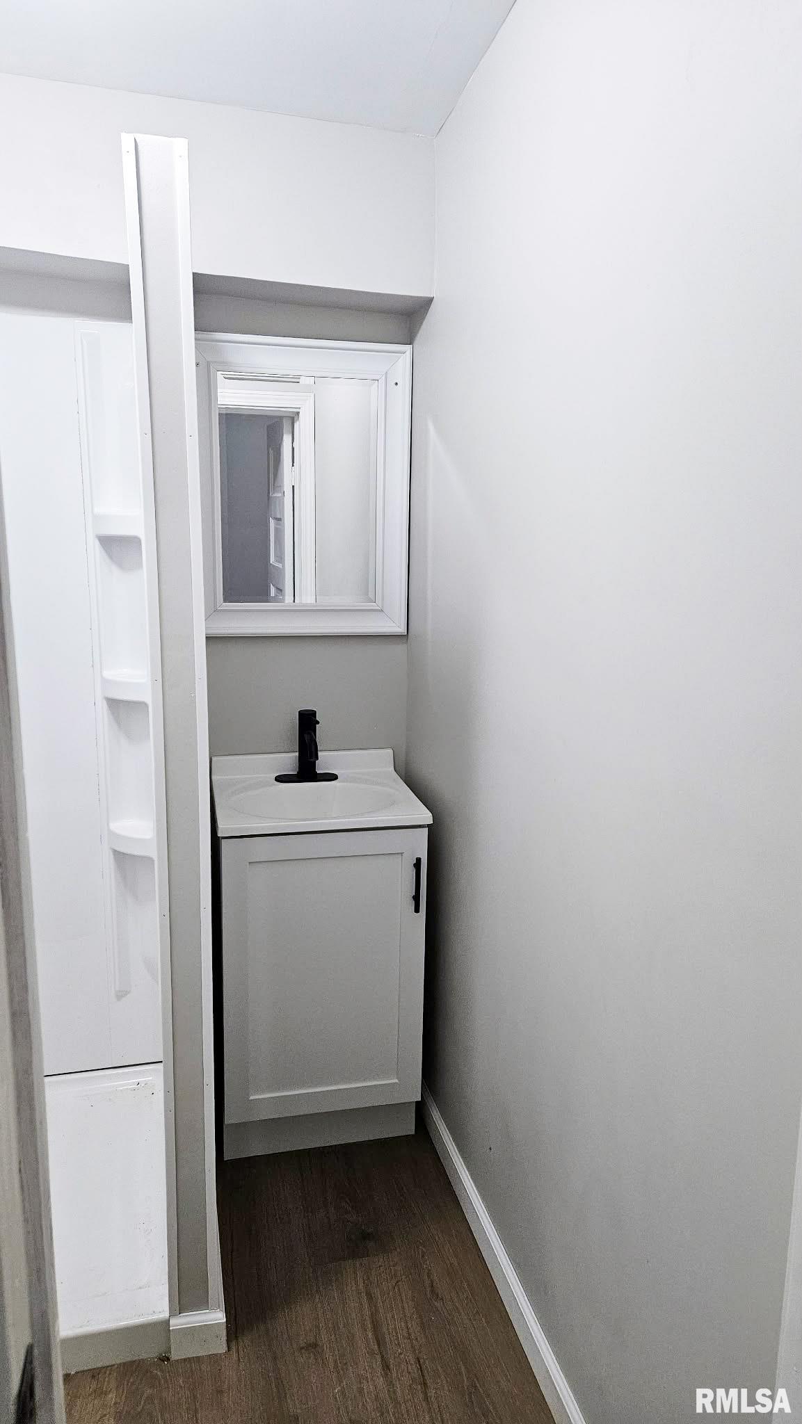 683 Baxter Court Canton, IL 61520 - Photo 9 of 14