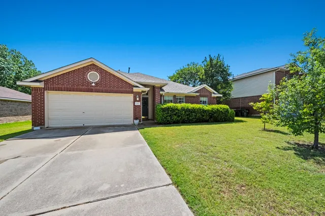 $1,900 | 150 Primrose Boulevard, Kyle, TX 78640