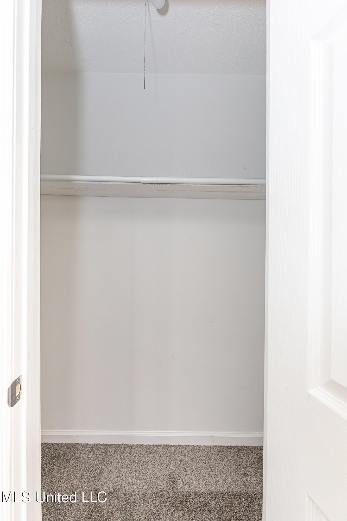 3419 Hospital Road, Unit 15 Pascagoula, MS 39567 - Photo 14 of 32 IMG_5890