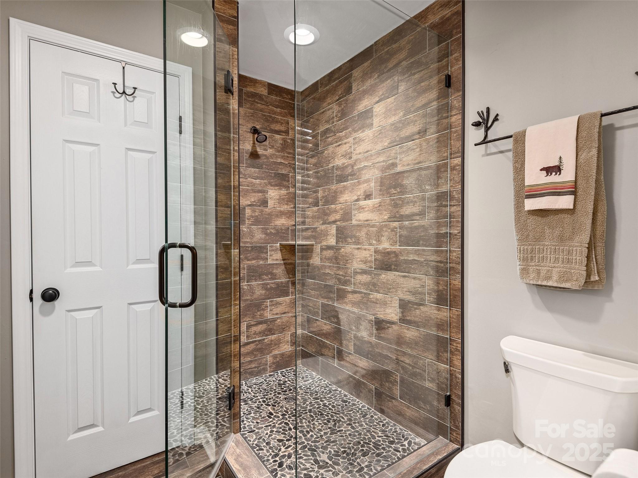 150 Cove Loop Road Hendersonville, NC 28739 - Photo 14 of 17 Gallery Image 14