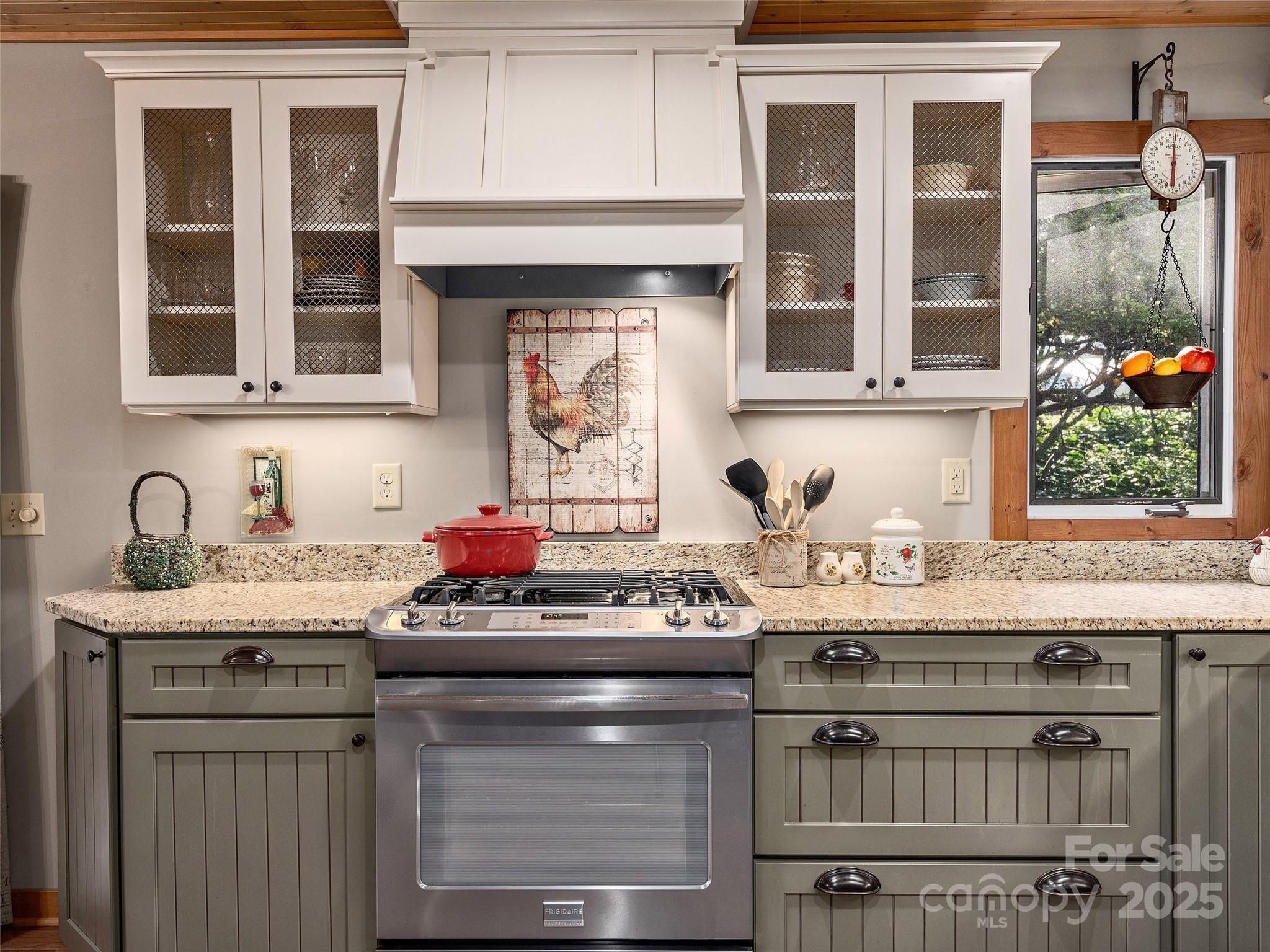 150 Cove Loop Road Hendersonville, NC 28739 - Photo 8 of 17 Gallery Image 8