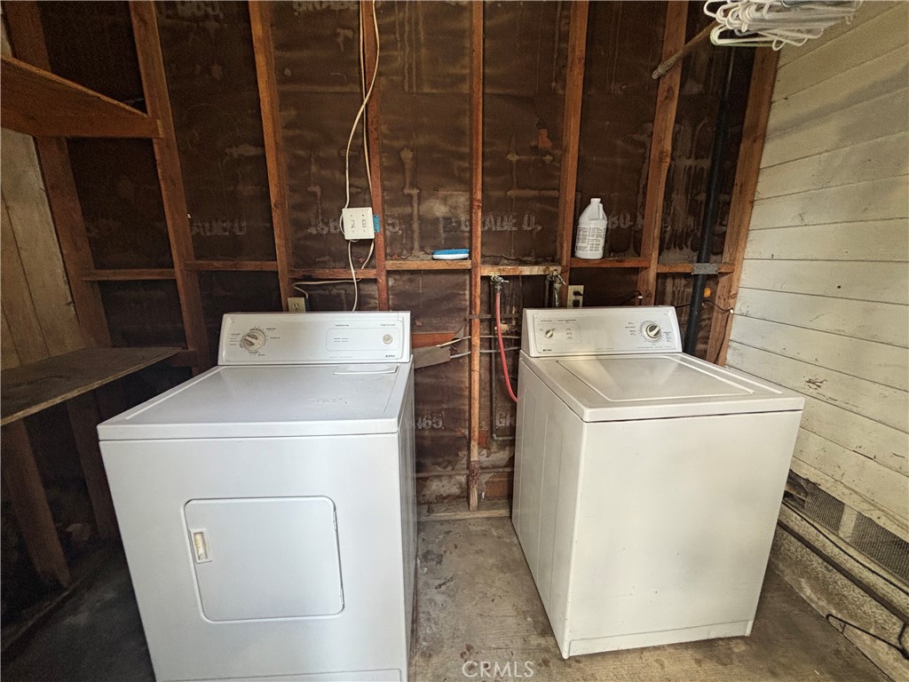 5093 Olivewood Avenue Riverside, CA 92506 - Photo 10 of 12