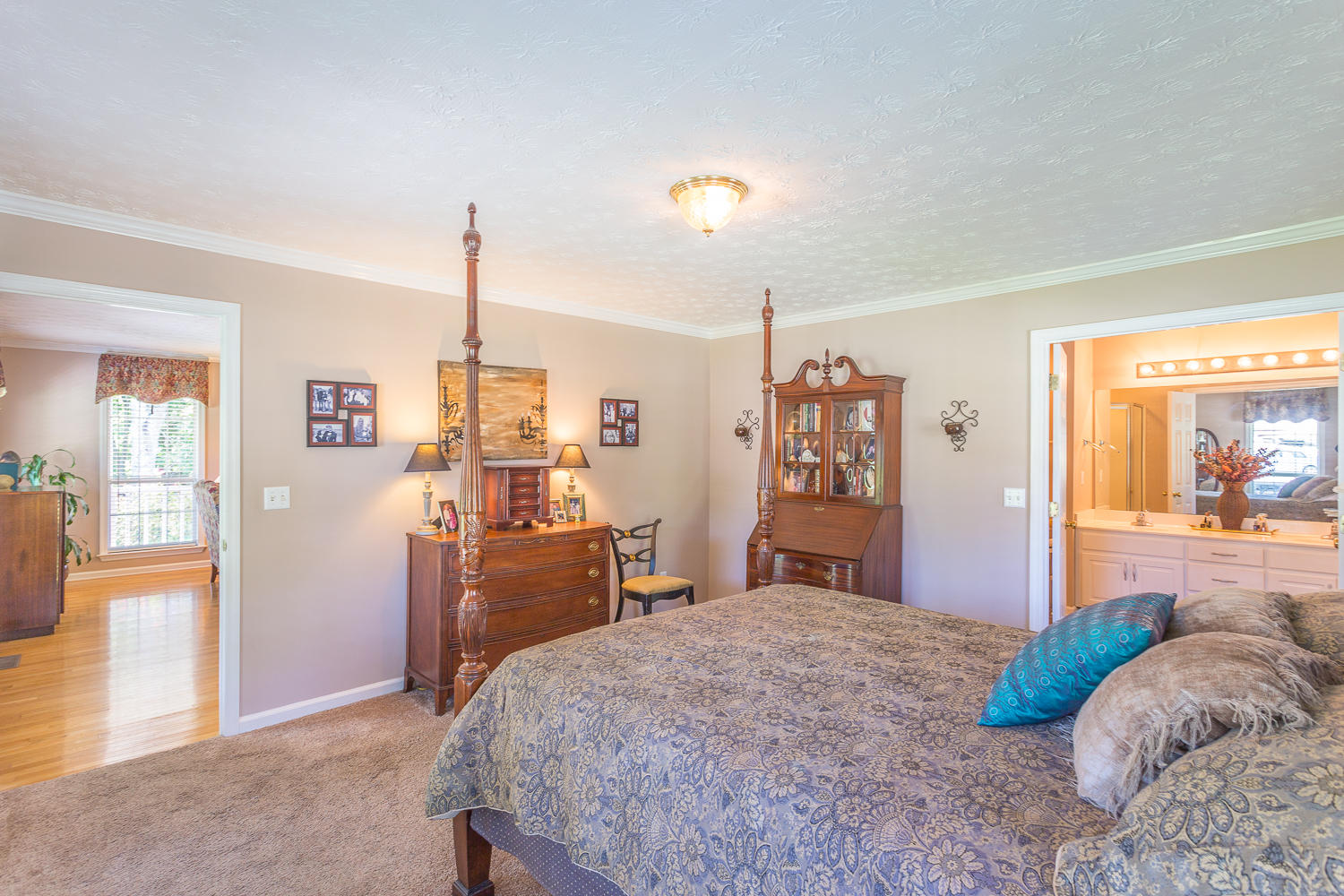 134 Spring Lane Ringgold, GA 30736 - Photo 10 of 28 134 Spring Lane HD -35 - Copy