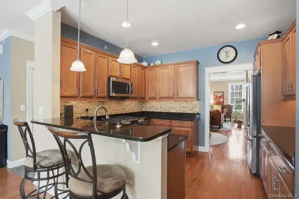 $729,000 | 5 Cowdrey Street, Warwick, NY 10990