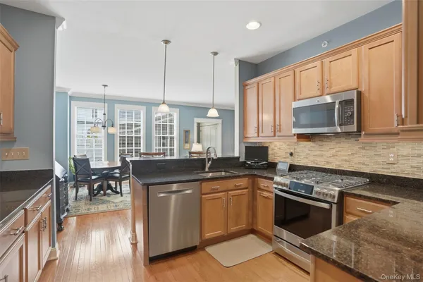 $729,000 | 5 Cowdrey Street, Warwick, NY 10990