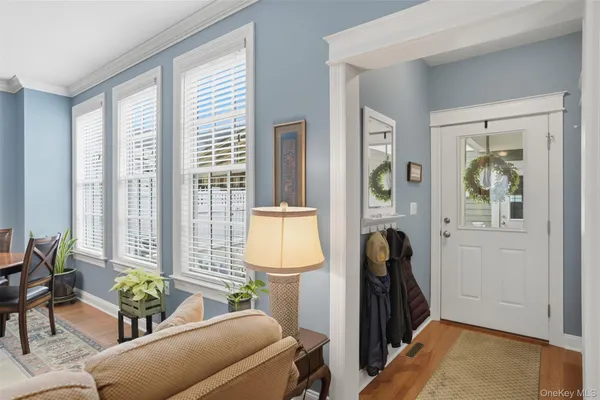 $729,000 | 5 Cowdrey Street, Warwick, NY 10990