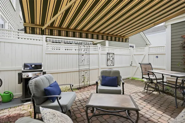 $729,000 | 5 Cowdrey Street, Warwick, NY 10990