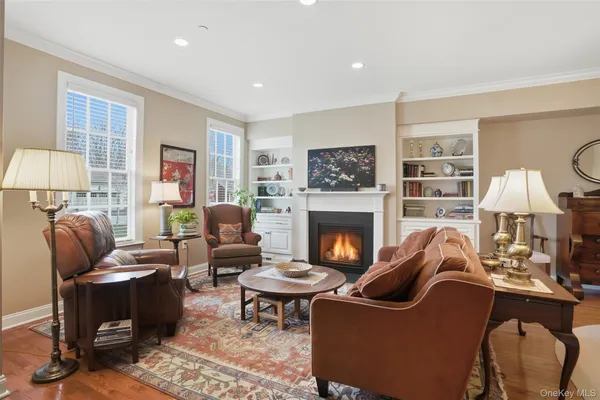 $729,000 | 5 Cowdrey Street, Warwick, NY 10990
