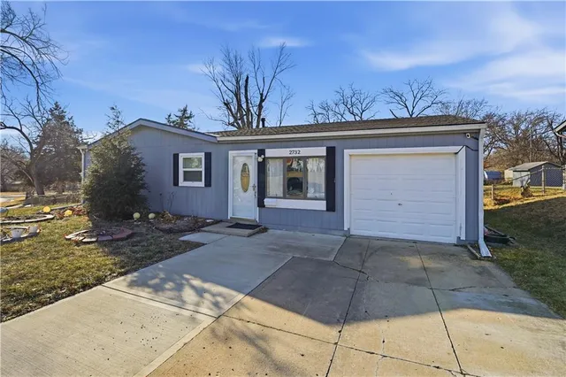 $215,000 | 2732 South 51st Terrace, Kansas City, KS 66106