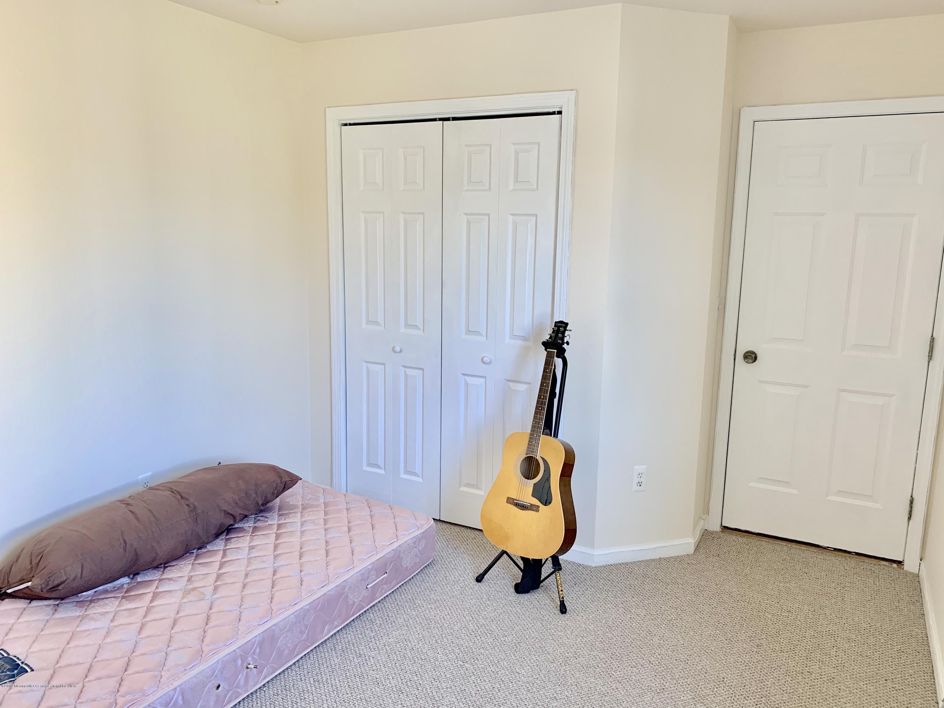 109 Cruise Road Manahawkin, NJ 08050 - Photo 6 of 36 fullsizeoutput_8df