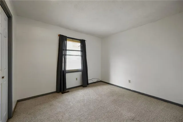 $349,000 | 2201 Southwest 14 Street, Blue Springs, MO 64015