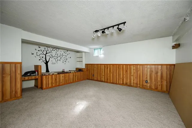 $349,000 | 2201 Southwest 14 Street, Blue Springs, MO 64015