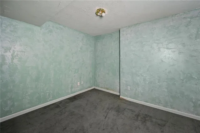 $349,000 | 2201 Southwest 14 Street, Blue Springs, MO 64015