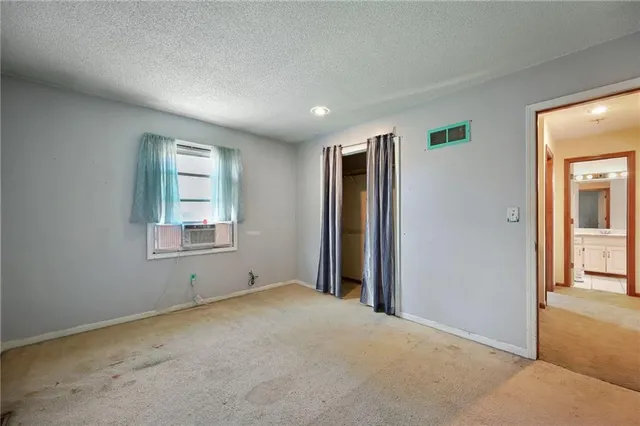 $349,000 | 2201 Southwest 14 Street, Blue Springs, MO 64015