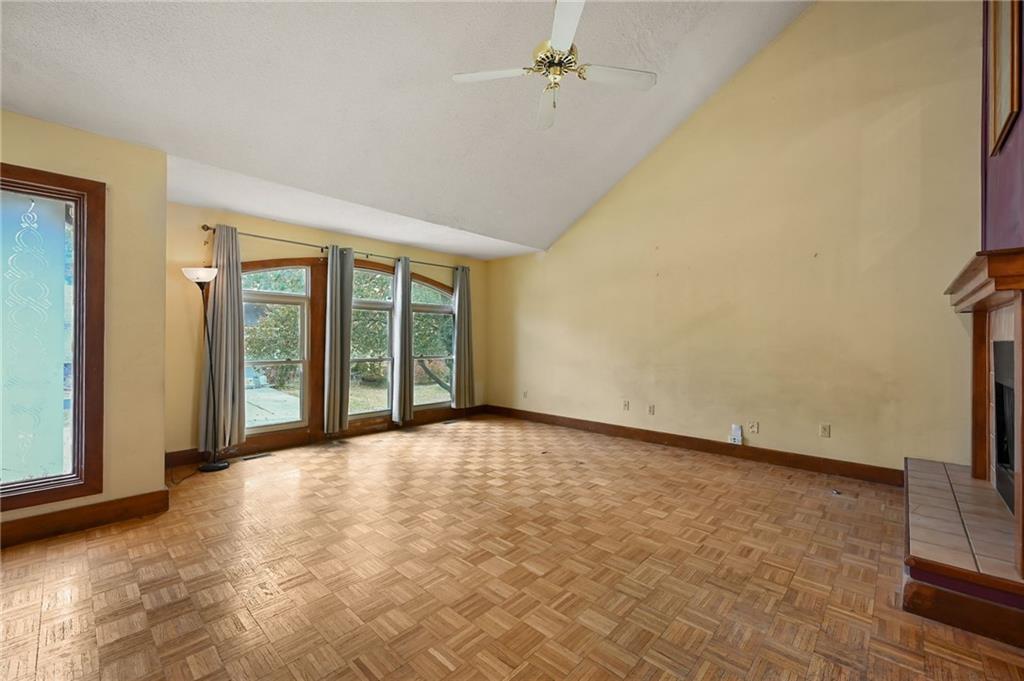 2201 Southwest 14 Street Blue Springs, MO 64015 - Photo 5 of 26