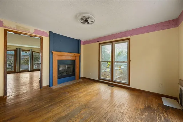 $349,000 | 2201 Southwest 14 Street, Blue Springs, MO 64015