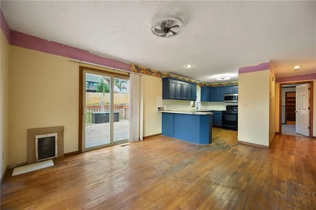 $349,000 | 2201 Southwest 14 Street, Blue Springs, MO 64015