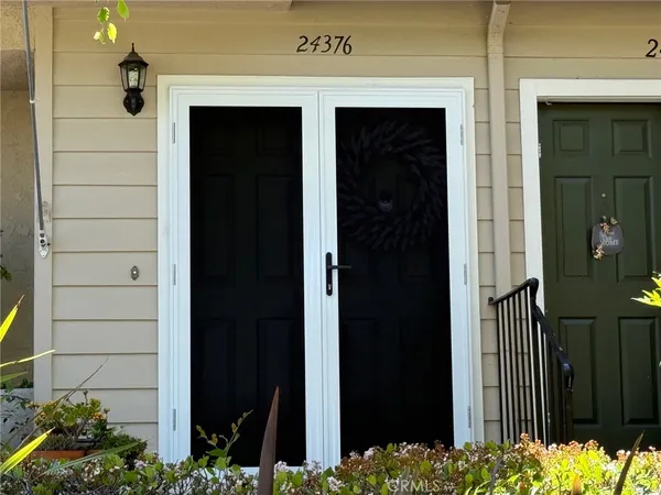 $739,999 | 24376 Larchmont Court, Laguna Hills, CA 92653