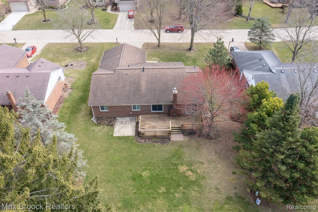2232 Warrington Road Rochester Hills, MI 48307 - Photo 46 of 51