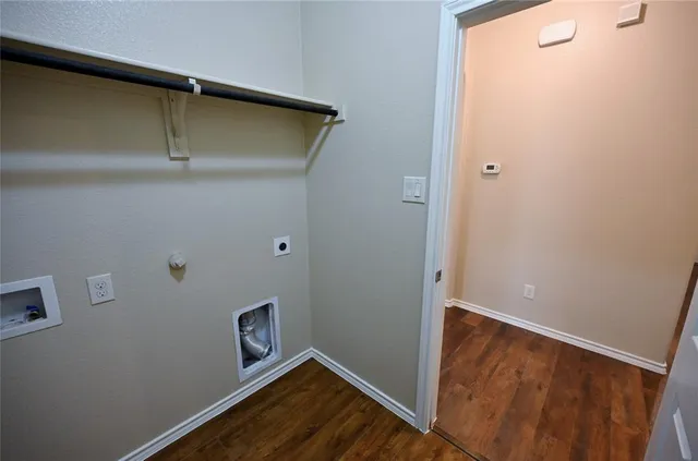 $2,175 | 916 Iona Drive, Fort Worth, TX 76120