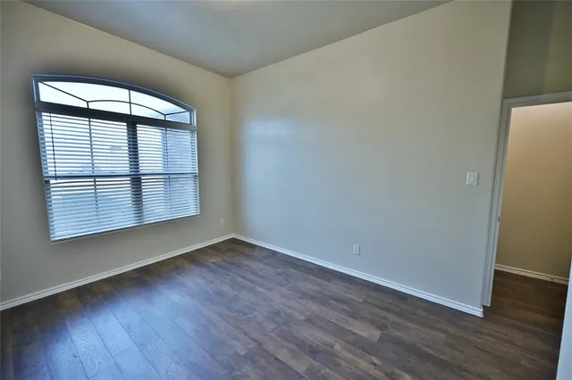 $2,175 | 916 Iona Drive, Fort Worth, TX 76120