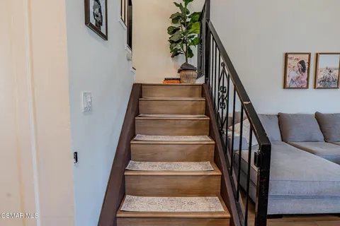 $879,000 | 1796 Tipperary Lane, Newbury Park, CA 91320