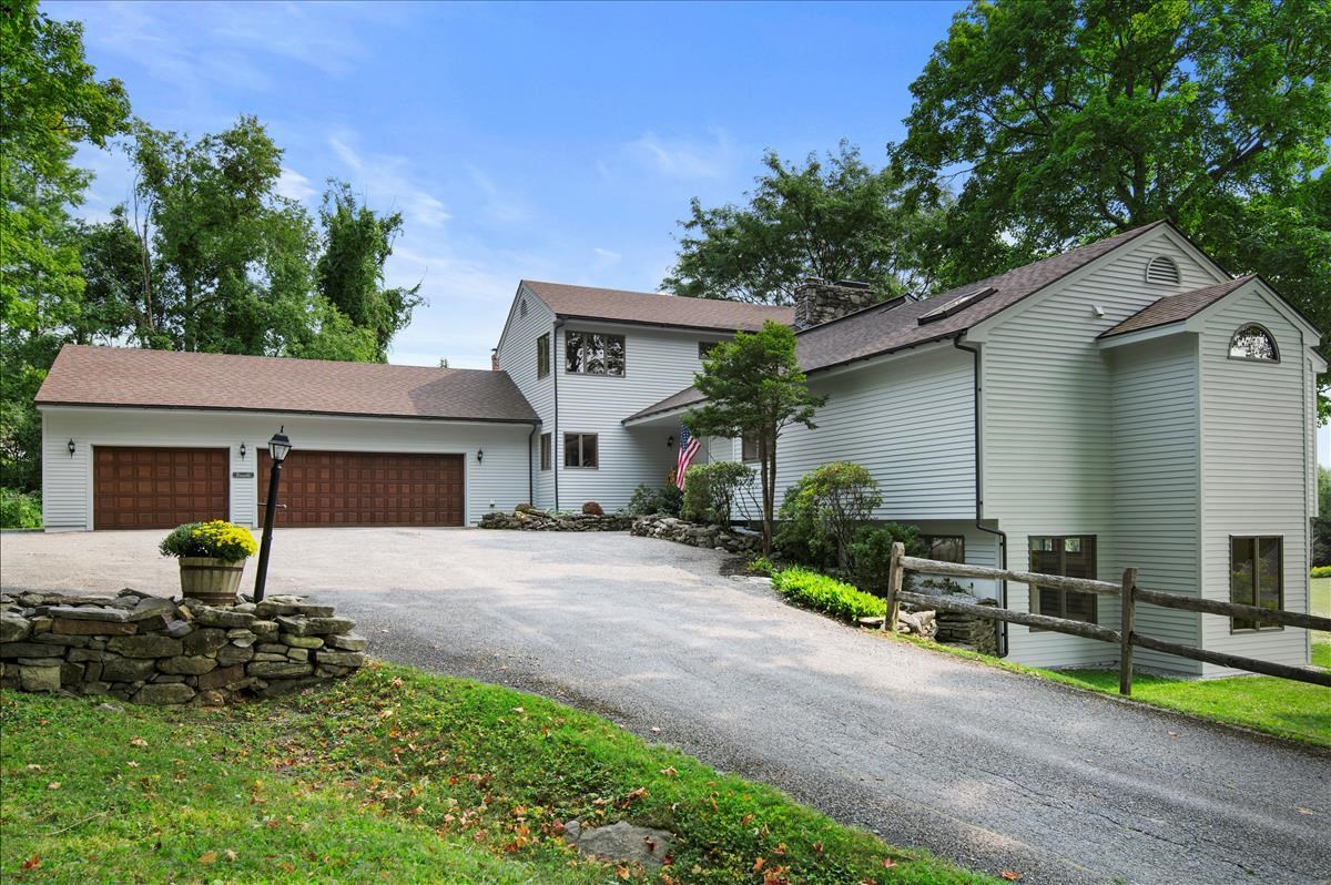 39 Eagle Ridge Dorset, VT 05251 - Photo 2 of 29