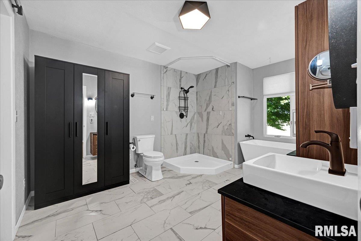 13315 West Clark Road Glasford, IL 61533 - Photo 23 of 57 Gallery Image 23