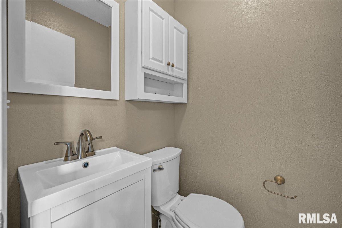 13315 West Clark Road Glasford, IL 61533 - Photo 30 of 57 Gallery Image 30