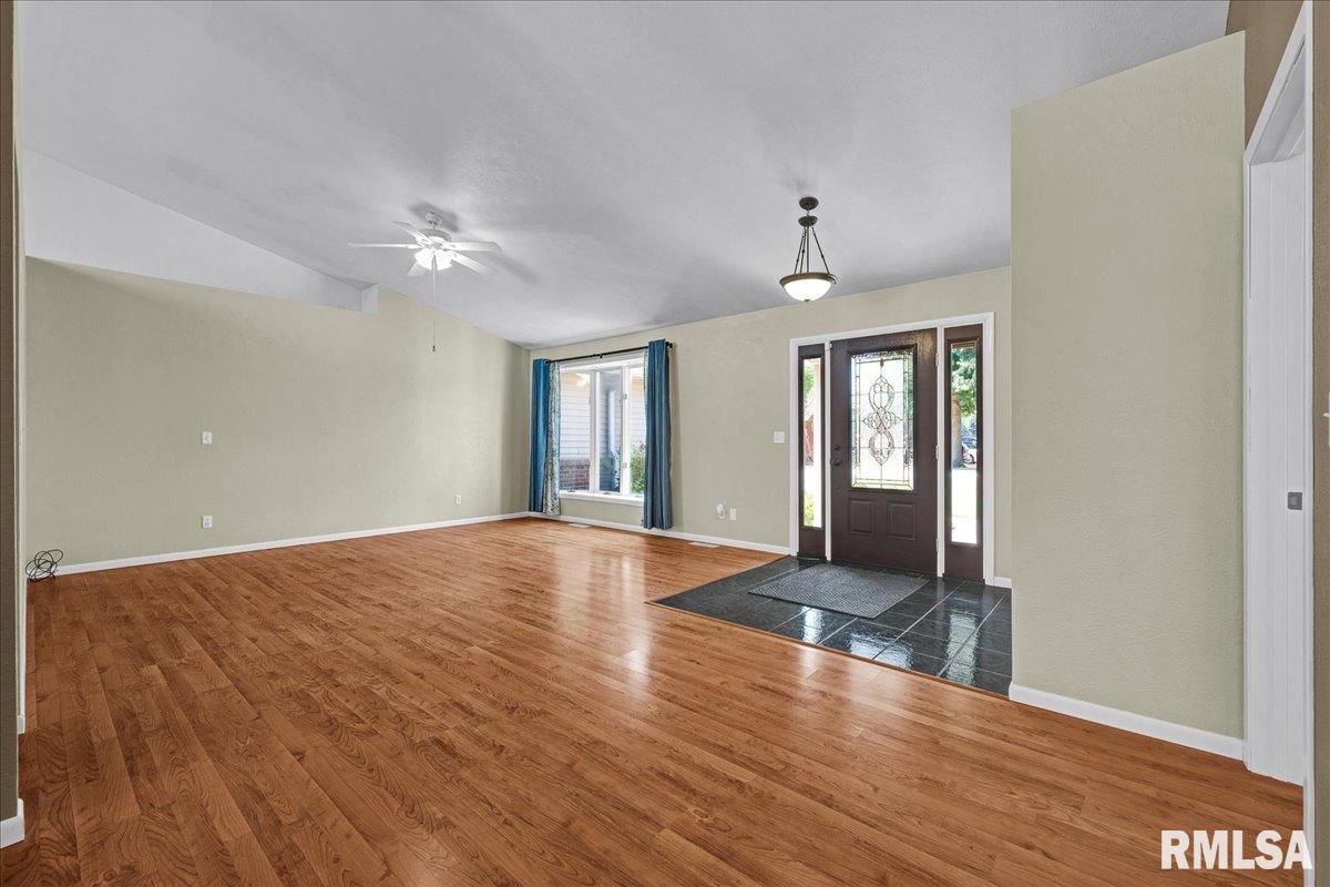 13315 West Clark Road Glasford, IL 61533 - Photo 6 of 57 Gallery Image 6