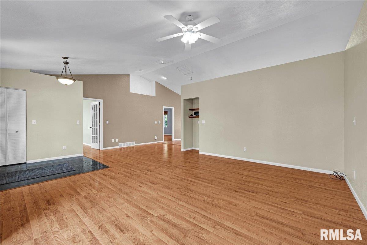 13315 West Clark Road Glasford, IL 61533 - Photo 8 of 57 Gallery Image 8