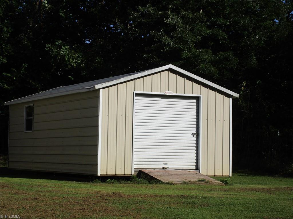 1093 Johnson Farm Road Pilot Mountain, NC 27041 - Photo 34 of 35 Gallery Image 34