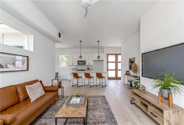 $3,499 | 4800 Vinson Drive, Unit B, Austin, TX 78745
