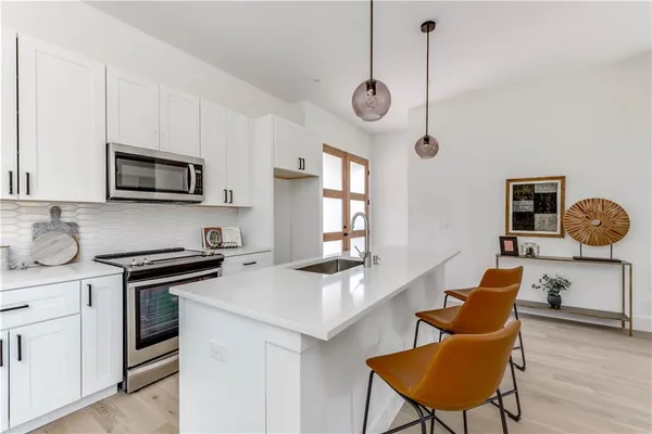 $3,499 | 4800 Vinson Drive, Unit B, Austin, TX 78745