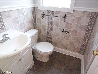 2328 Allison Road University Heights, OH 44118 - Photo 8 of 16