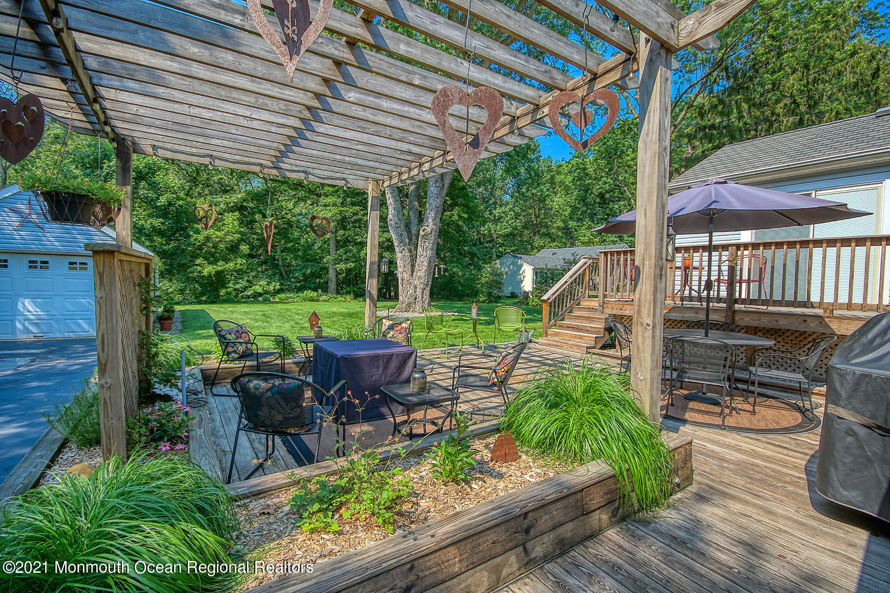 70 Ravine Drive Matawan, NJ 07747 - Photo 13 of 38 JUNI5562