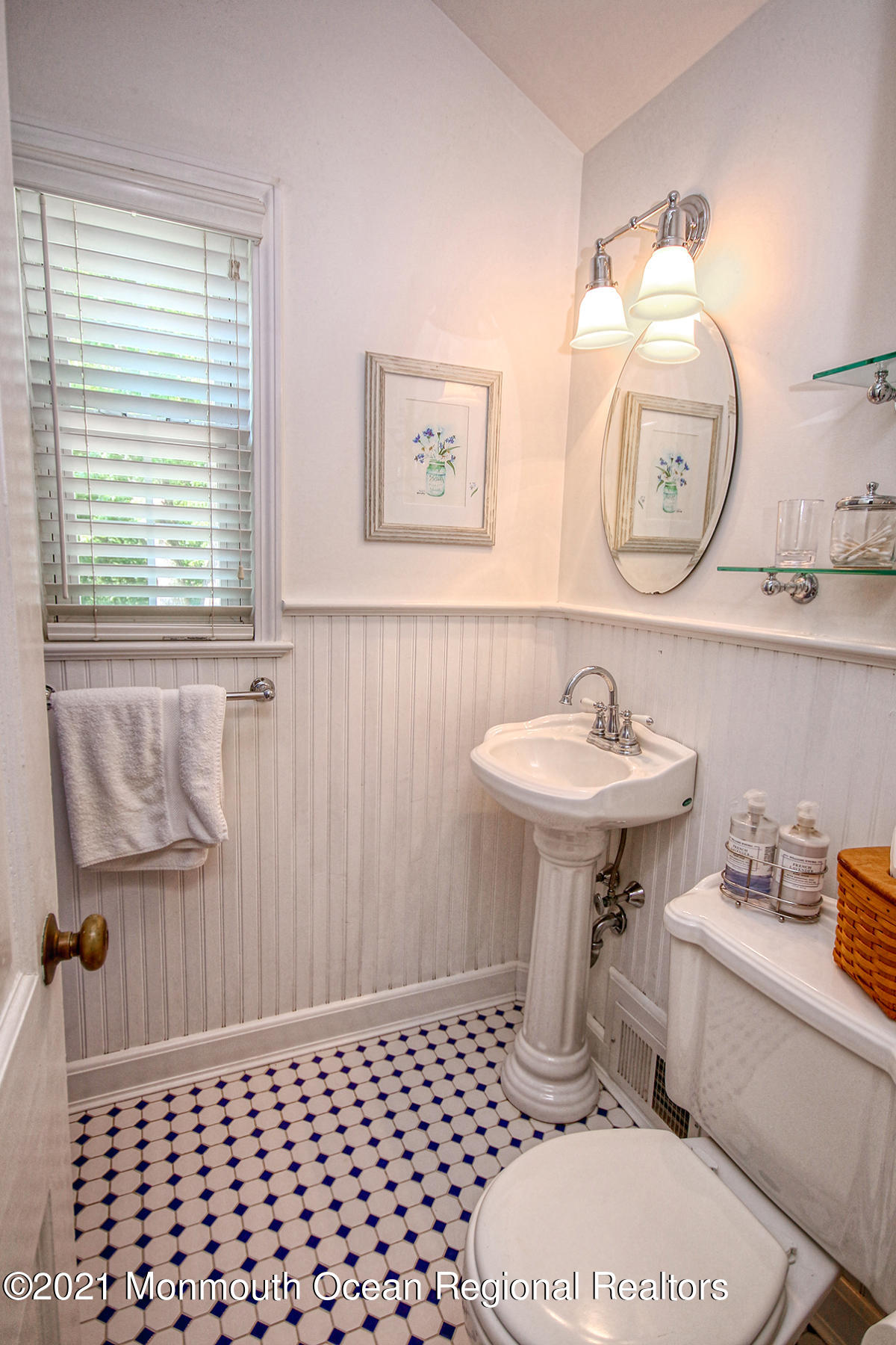 70 Ravine Drive Matawan, NJ 07747 - Photo 35 of 38 JUNI5668