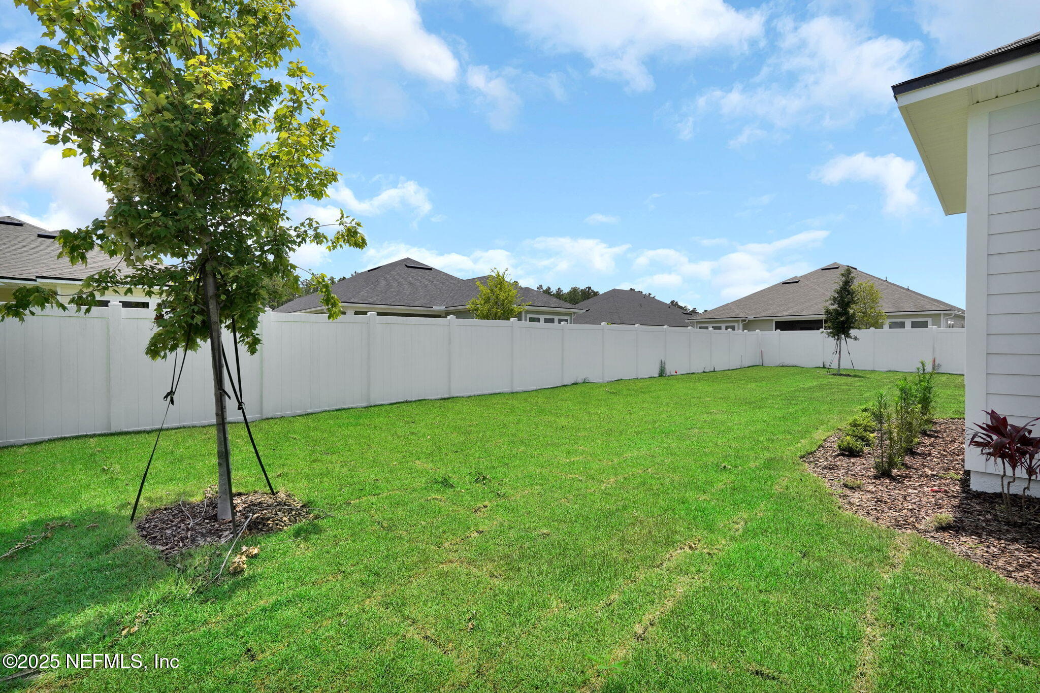 440 Slash Pine Place Yulee, FL 32097 - Photo 34 of 38 a garden view