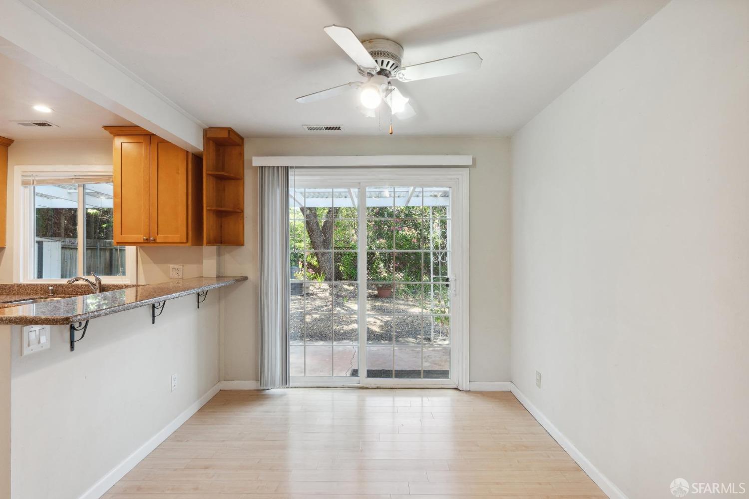 555 Marsh Road Menlo Park, CA 94025 - Photo 14 of 66
