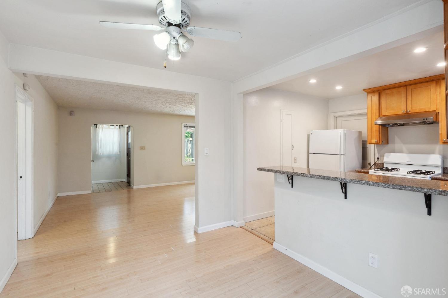 555 Marsh Road Menlo Park, CA 94025 - Photo 17 of 66