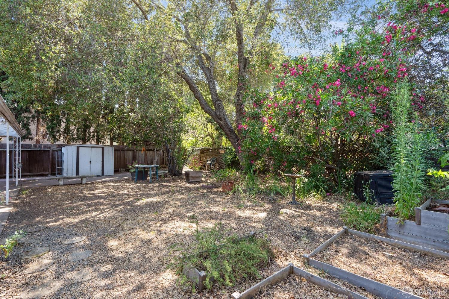 555 Marsh Road Menlo Park, CA 94025 - Photo 31 of 66