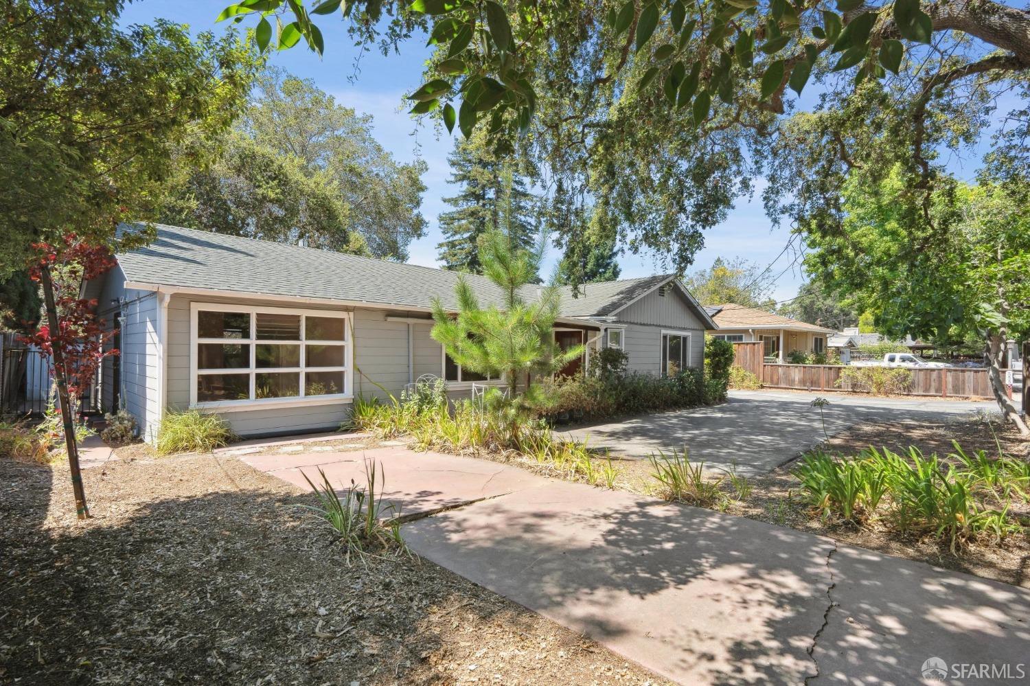 555 Marsh Road Menlo Park, CA 94025 - Photo 4 of 66