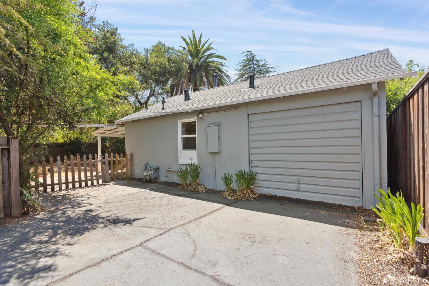 555 Marsh Road Menlo Park, CA 94025 - Photo 41 of 66