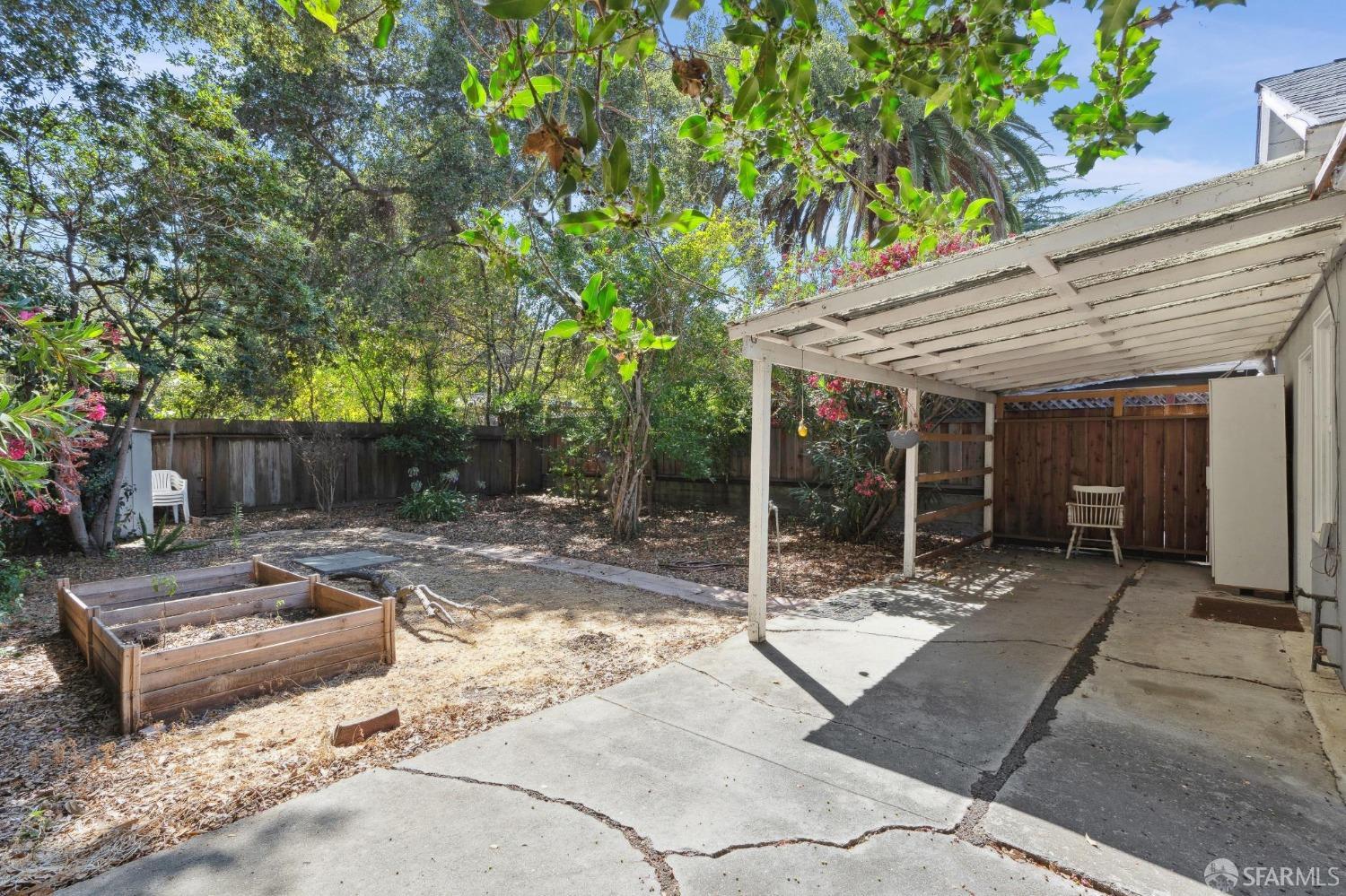 555 Marsh Road Menlo Park, CA 94025 - Photo 43 of 66