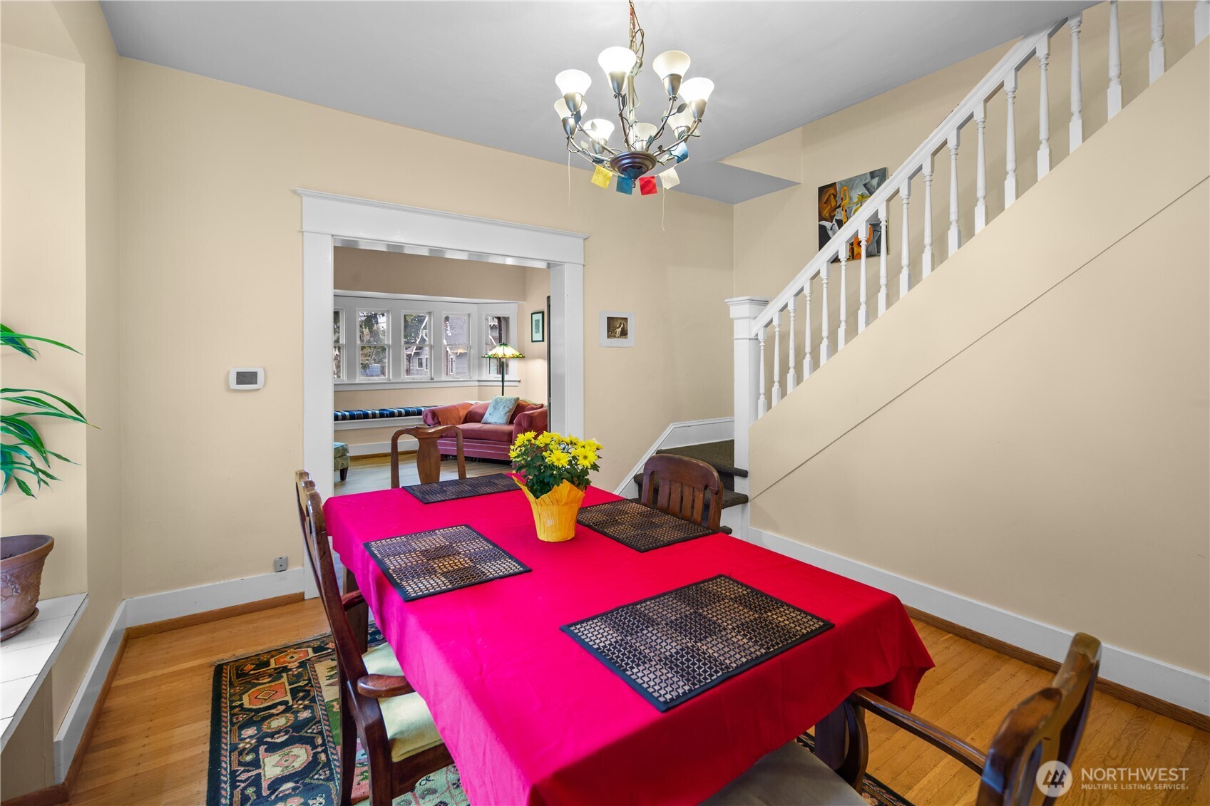 4616 Meridian Avenue North Seattle, WA 98103 - Photo 7 of 37