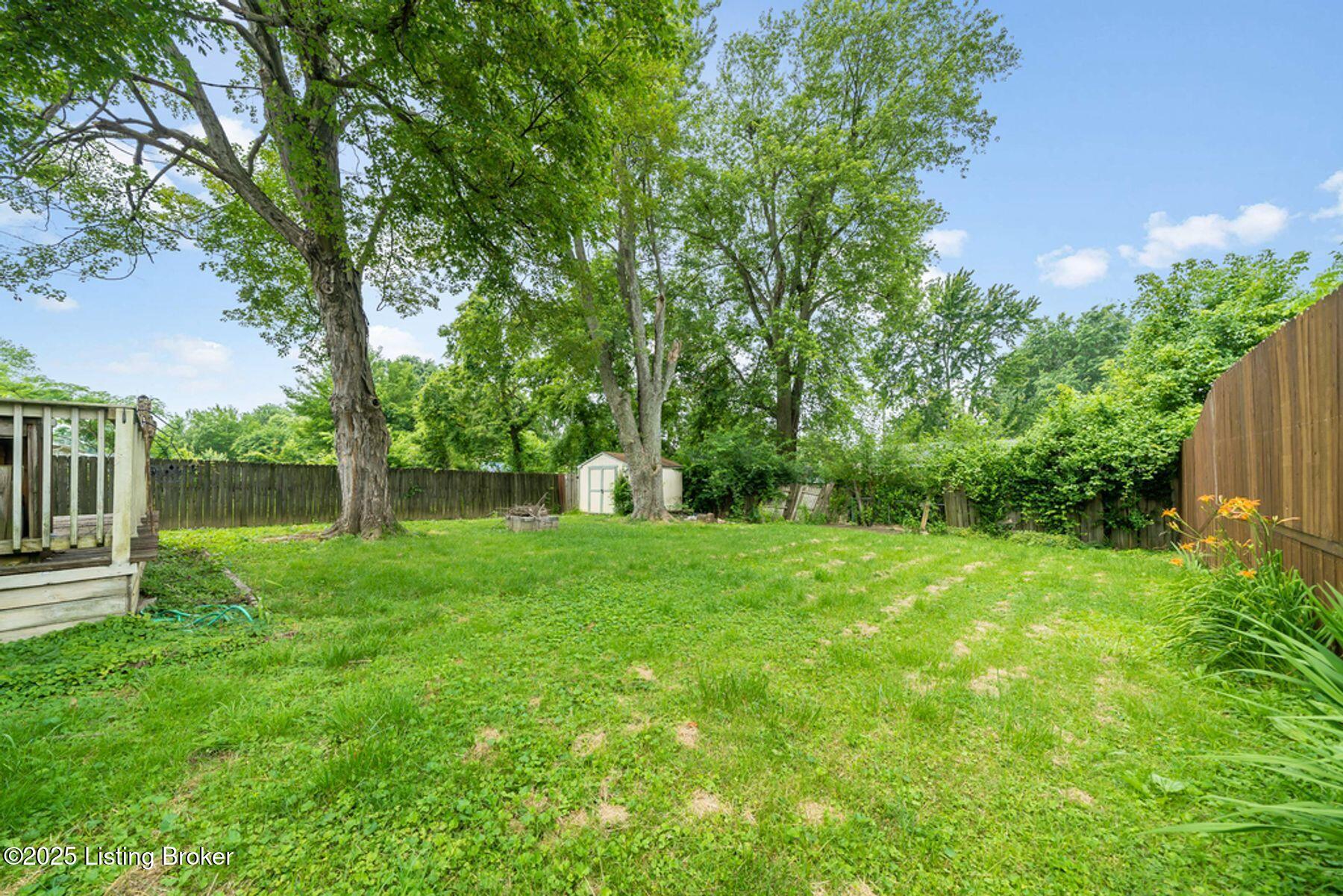 9208 Maple Road Louisville, KY 40229 - Photo 34 of 34 photo_online_034