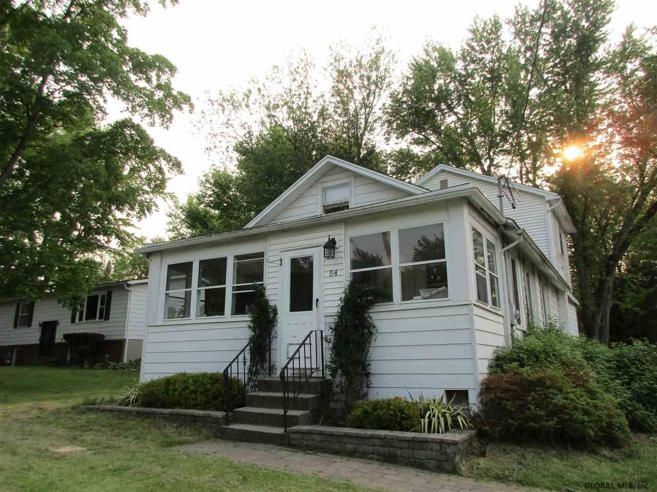 54 Edwards Road North Greenbush, NY 12198 - Photo 2 of 26 Photo 2