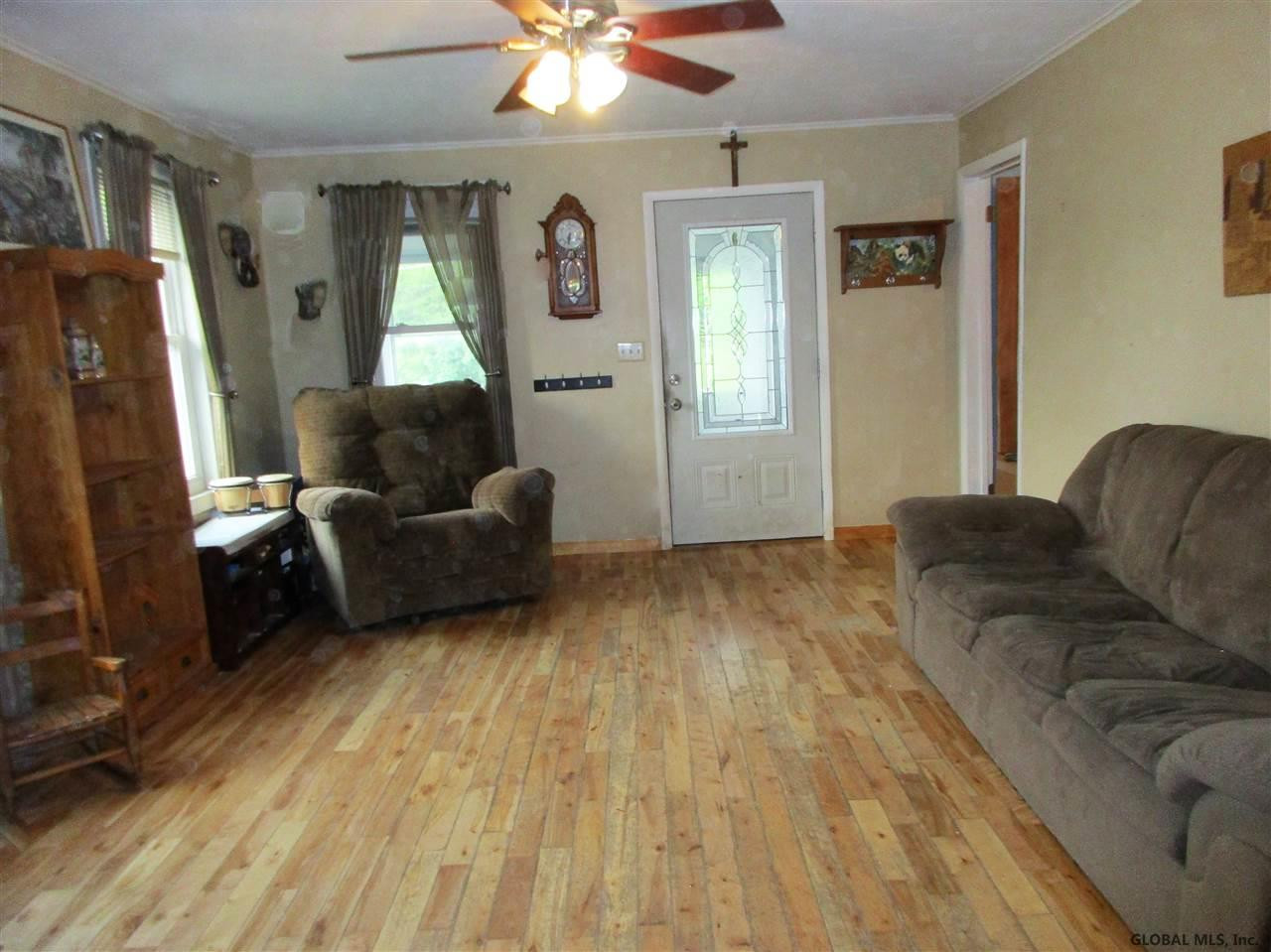 54 Edwards Road North Greenbush, NY 12198 - Photo 10 of 26 Photo 10