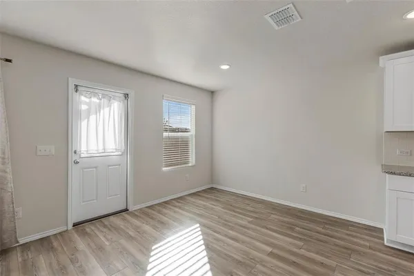 $2,000 | 10121 Wyseby Road, Crowley, TX 76036