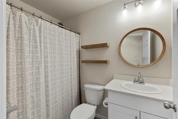 $2,000 | 10121 Wyseby Road, Crowley, TX 76036